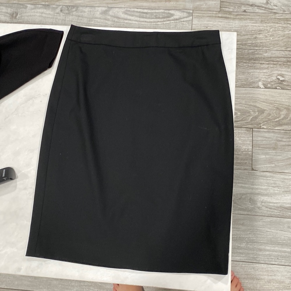 Nwt banana republic black pencil skirt